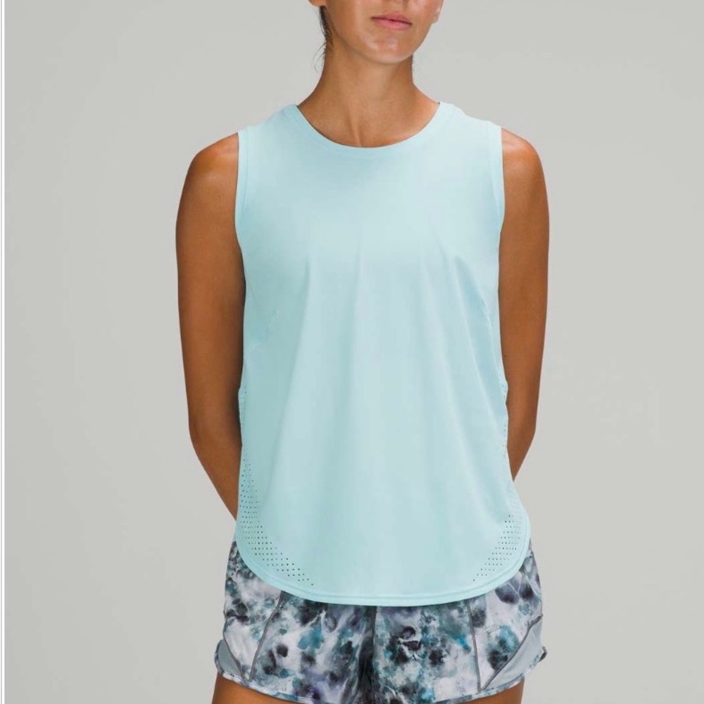 NWOT Lululemon High Neck Split Hem Run Tank in Icing Blue